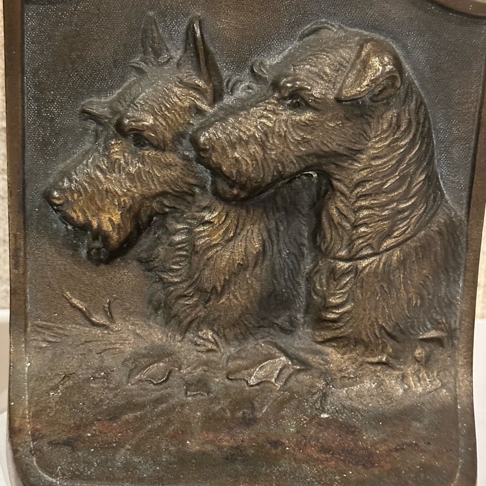 Pair Antique 1920’-30’s Hubley Cast Iron Bookends